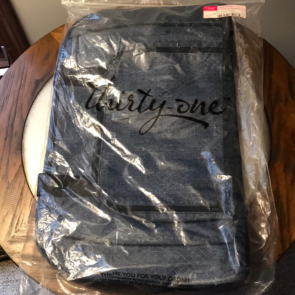Duffle bag by Thirty one